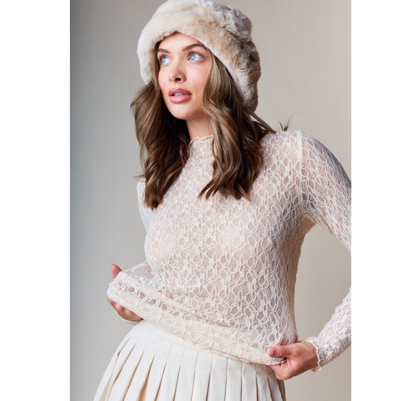 🌟 “The Paris" Off-White Elegant Sheer Lace Mock Neck Top - Picture 1 of 3